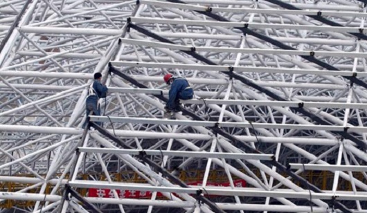 为什么钢网架结构在建筑行业特别流行
