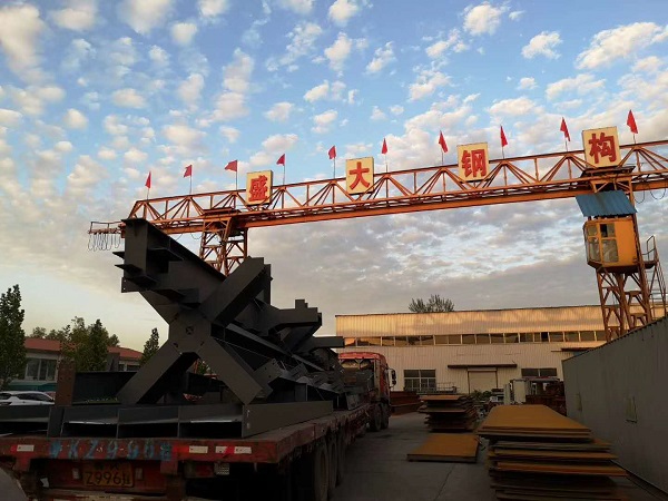 钢结构加工中，起重机操作技术交底